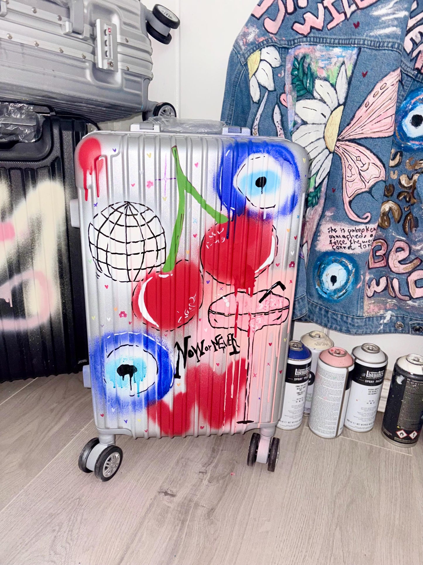 Custom Cabin Suitcase: Personalised Travel Luggage