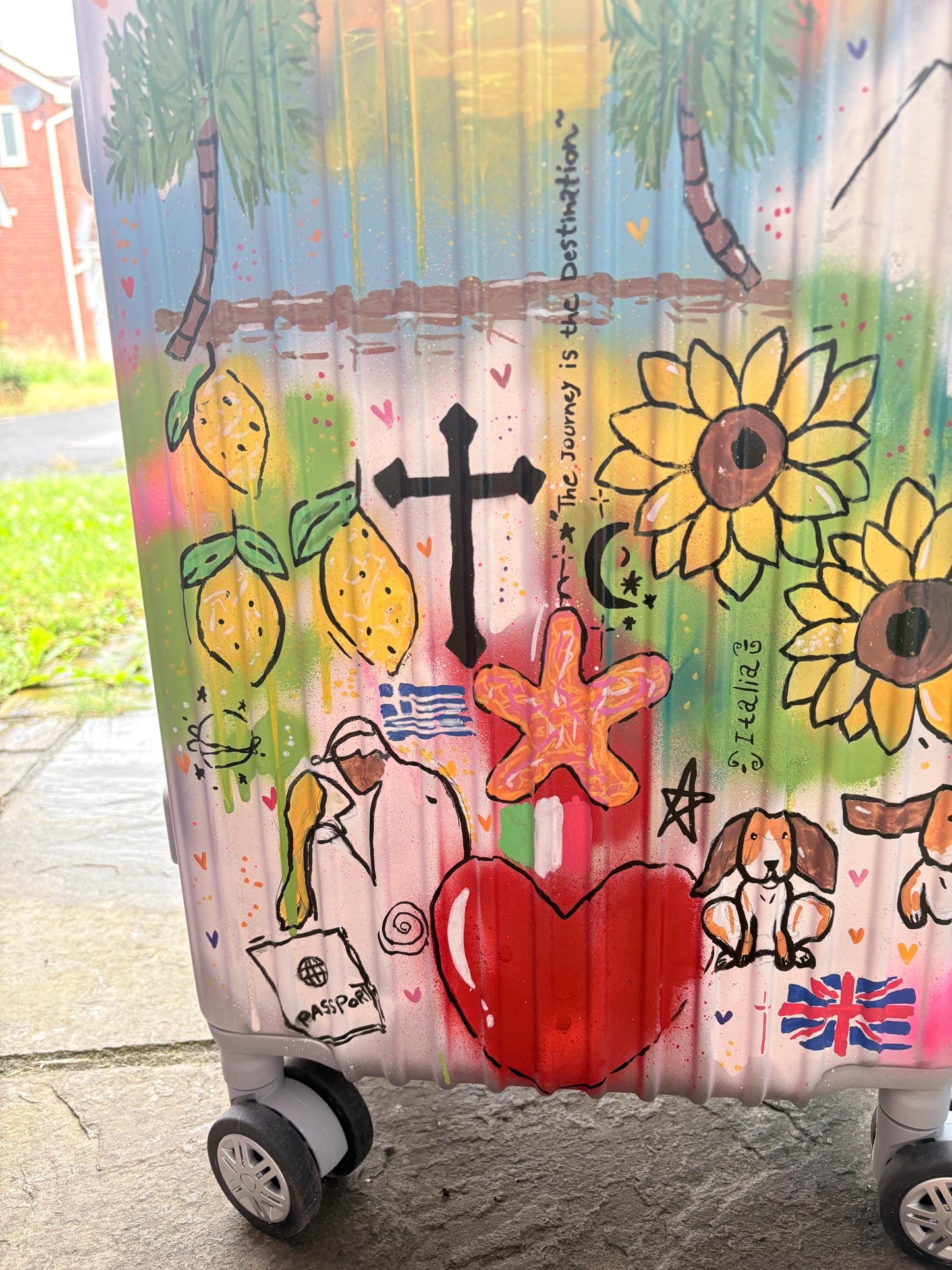 Custom Cabin Suitcase: Personalised Travel Luggage